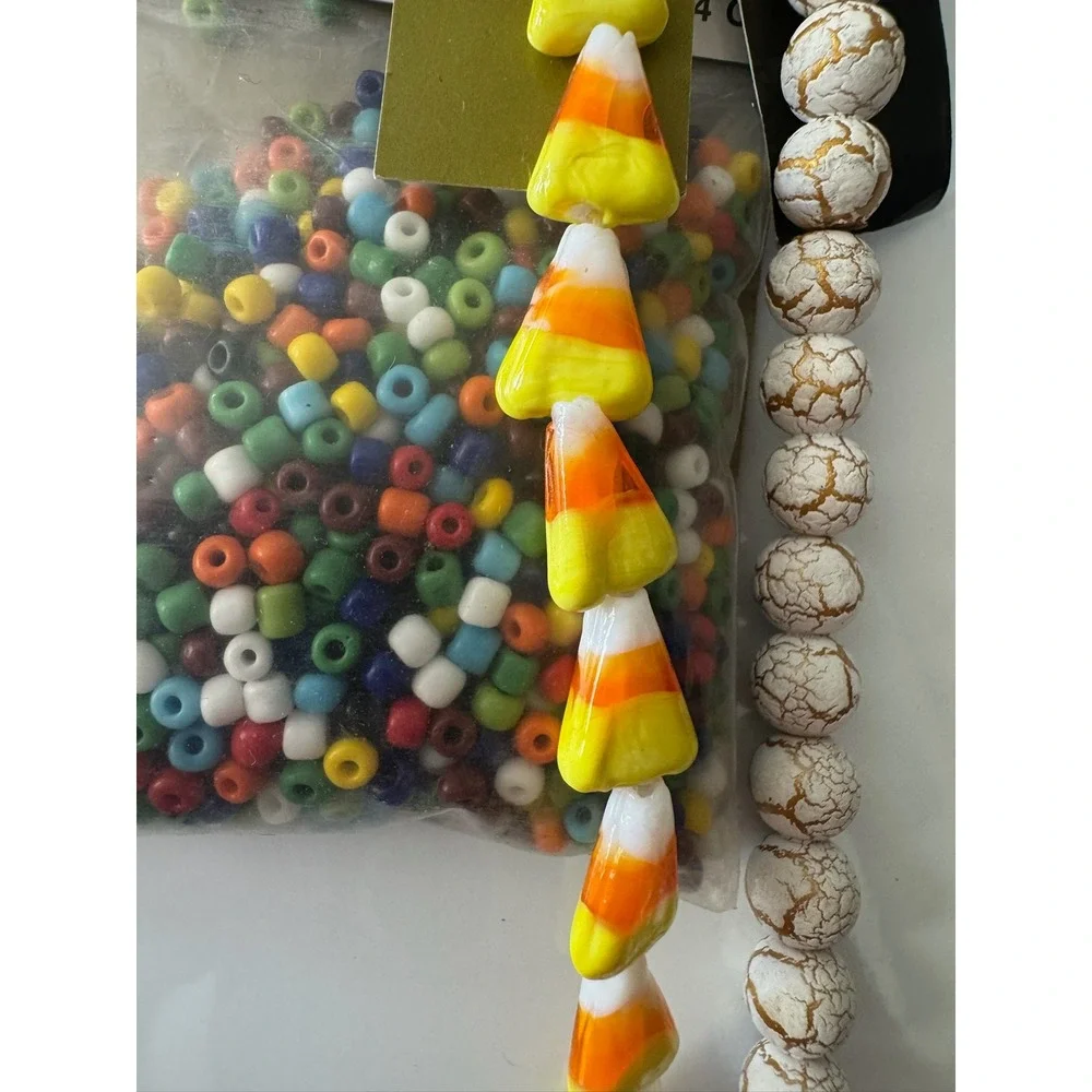 Bead Treasures Bead Landing Candy‎ Corn Crackle E Beads 6/0 Glass Bundle